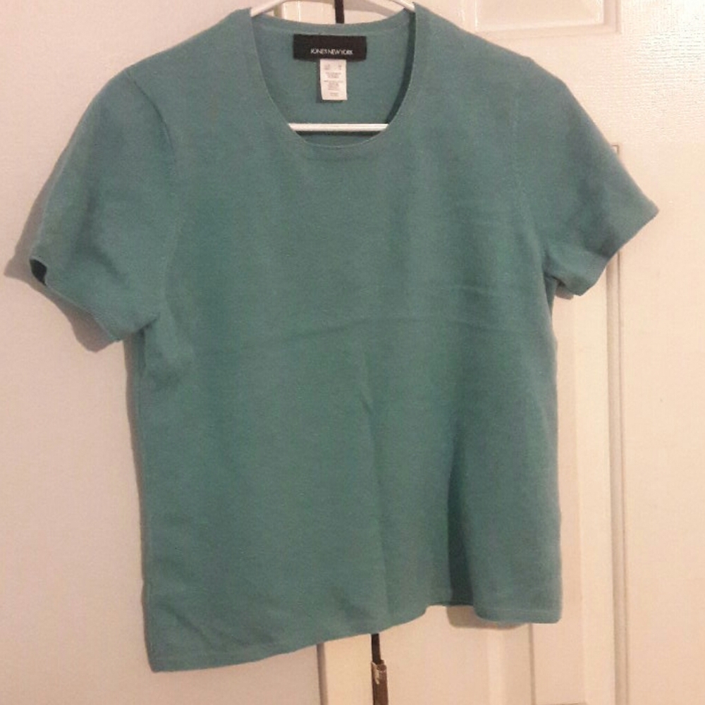 JONES NEW YORK 100% CASHMERE SWEATER SIZE MEDIUM